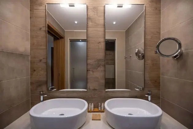 Deluxe Garden View Room