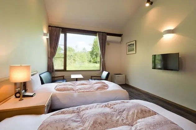 İki Ayrı Yataklı Oda, Sigara İçilebilir (with Loft futon for extra 2 people)