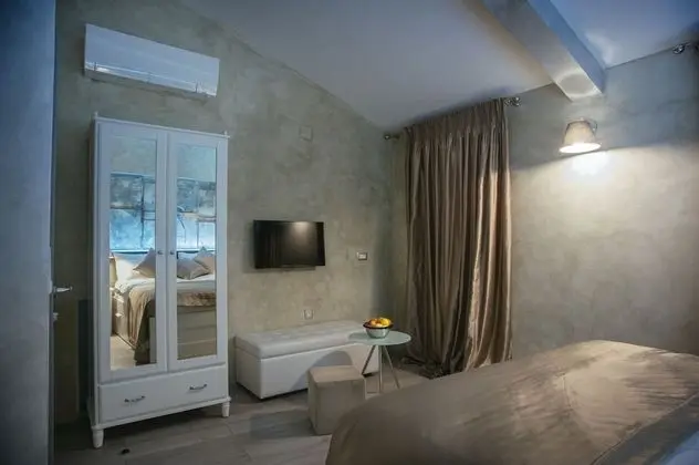 Design Tek Büyük Yataklı Oda, Deniz Manzaralı