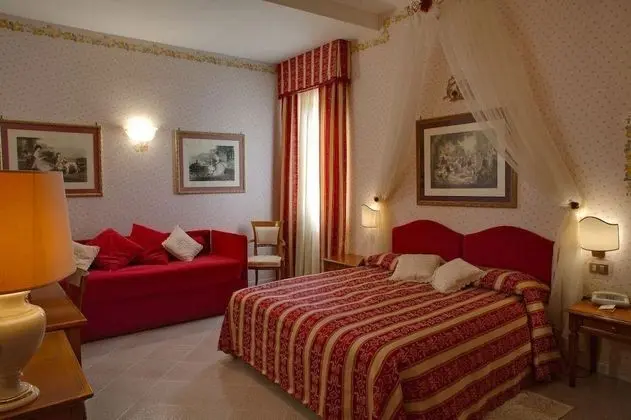 Standard Üç Kişilik Oda