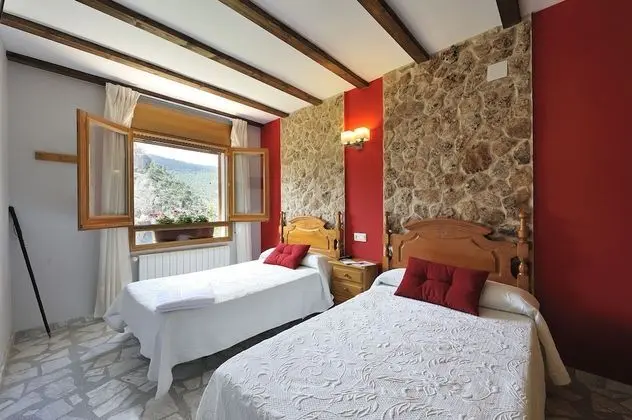 Tek Büyük Yataklı Oda, 2 Tek Kişilik Yatak, Vadi Manzaralı