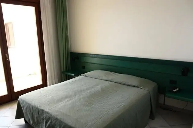 Tek Büyük veya İki Ayrı Yataklı Oda, Deniz Manzaralı