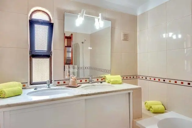 Villa, 4 Yatak Odası, Kişiye Özel Havuzlu