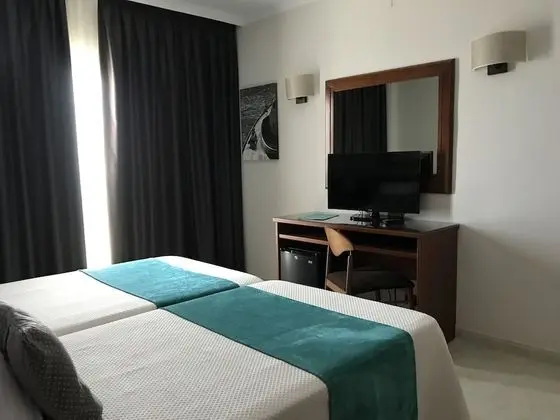Standard Üç Kişilik Oda