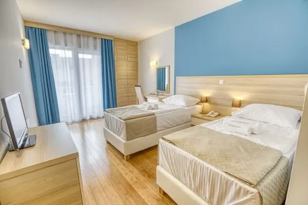 Grand Tek Büyük Yataklı Oda