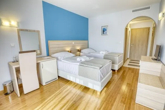 Grand Tek Büyük Yataklı Oda