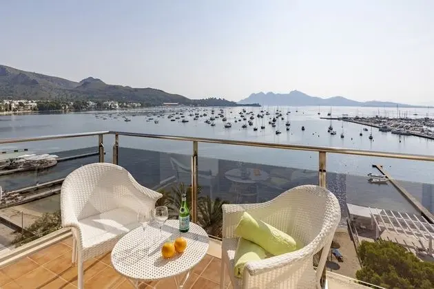 Tek Büyük Yataklı Oda, Balkon, Deniz Manzaralı