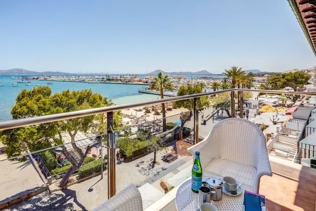 Tek Büyük Yataklı Oda, Balkon, Deniz Manzaralı