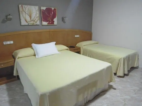 Üç Kişilik Oda, Balkon