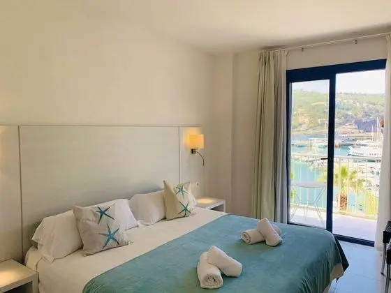 Tek Büyük Yataklı Oda, Deniz Manzaralı (no balcony)