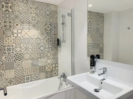 Tek Büyük Yataklı Oda, Deniz Manzaralı (no balcony)