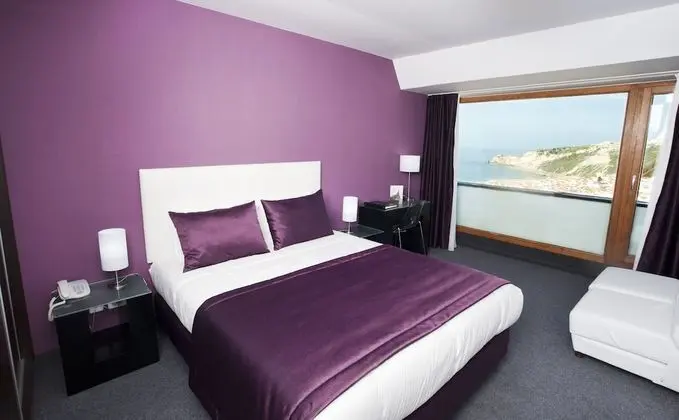 Tek Büyük veya İki Ayrı Yataklı Oda, Deniz Manzaralı