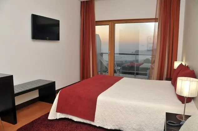 Tek Büyük veya İki Ayrı Yataklı Oda, Deniz Manzaralı