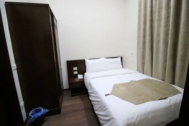 Classic Tek Büyük Yataklı Oda