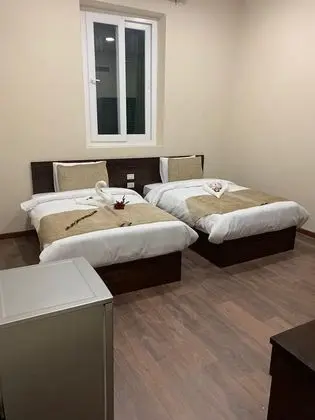 Junior Tek Büyük veya İki Ayrı Yataklı Oda