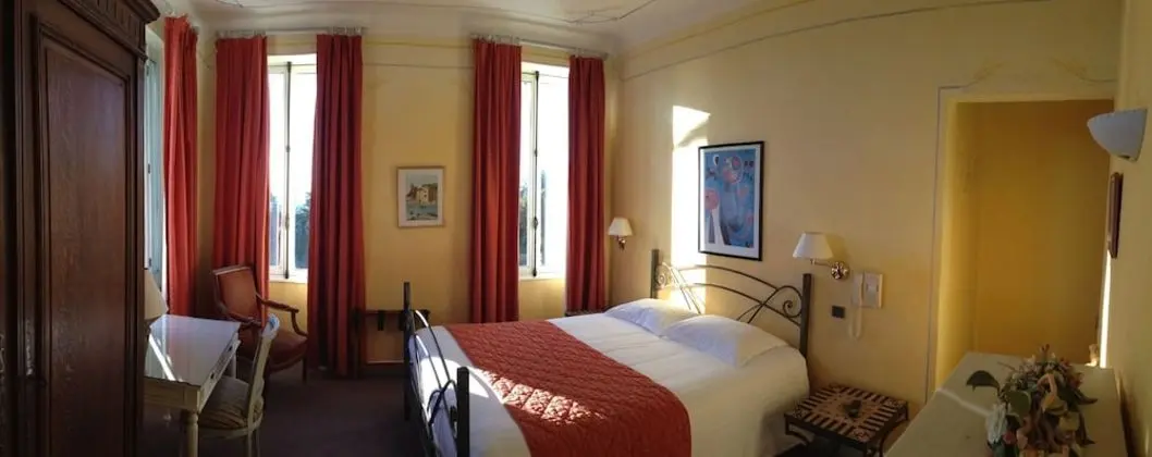 Büyük, Bir adet Çift Kişilik Yataklı, Panoramik Manzaralı