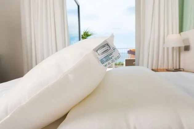 Tek Büyük Yataklı Oda, Kısmi Deniz Manzaralı