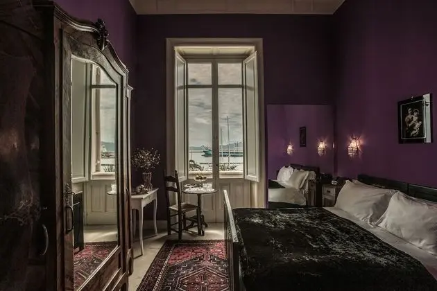 Deluxe Tek Büyük Yataklı Oda, Liman Manzaralı