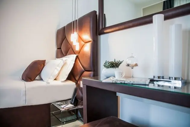 Deluxe Büyük Yataklı Tek Kişilik Oda, Ek Bina