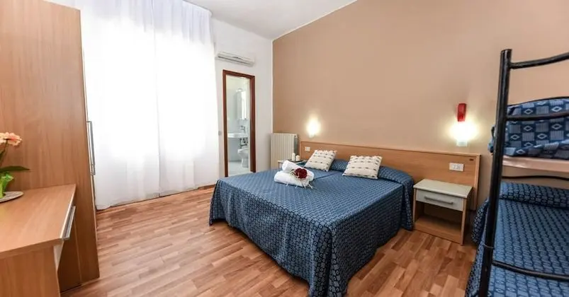 Dört Kişilik Oda