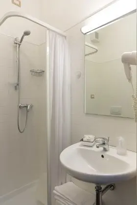 Standard Tek Büyük veya İki Ayrı Yataklı Oda, 1 Yatak Odası