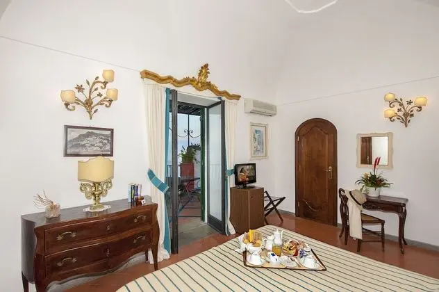 Superior Tek Büyük Yataklı Oda, Balkon, Deniz Manzaralı