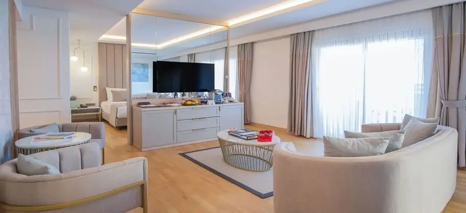 Jakuzili Saunalı Suite