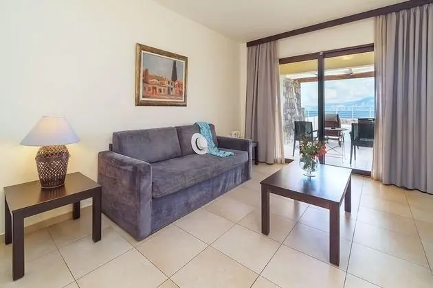 Suite with Sea View and Private Pool