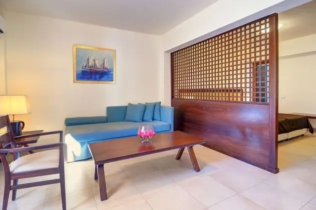 Suite with Sea View and Private Pool