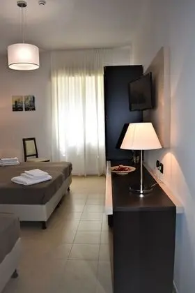 Üç Kişilik Oda