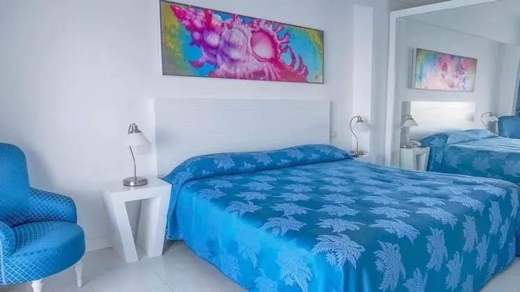 Superior Tek Büyük veya İki Ayrı Yataklı Oda, Teras, Deniz Manzaralı
