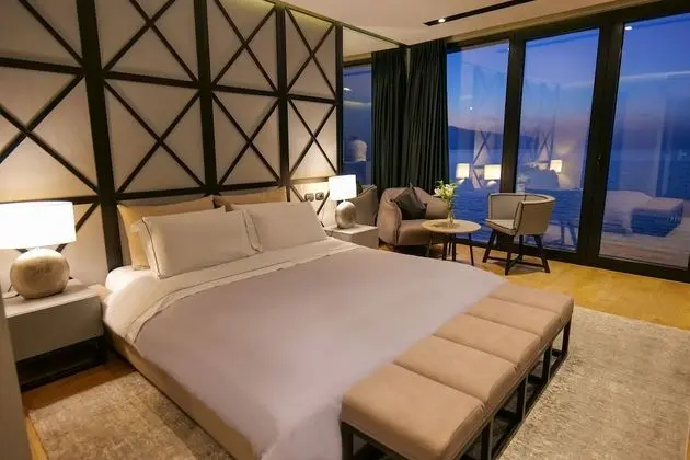 Deluxe Tek Büyük Yataklı Oda, Deniz Manzaralı