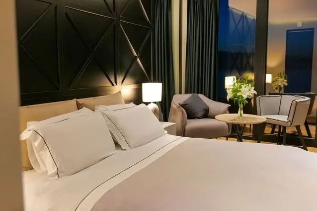 Deluxe Tek Büyük Yataklı Oda, Deniz Manzaralı