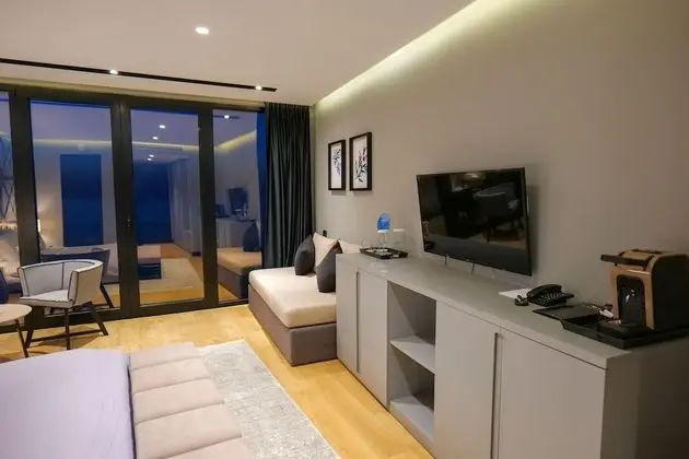 Deluxe Tek Büyük Yataklı Oda, Deniz Manzaralı