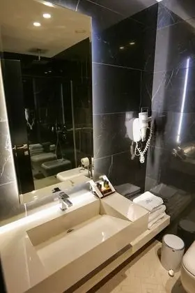 Deluxe Tek Büyük Yataklı Oda, Deniz Manzaralı