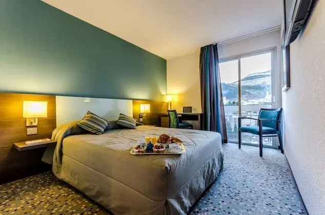 Classic Tek Büyük Yataklı Oda