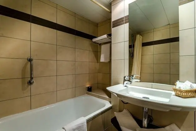 Classic Tek Büyük Yataklı Oda