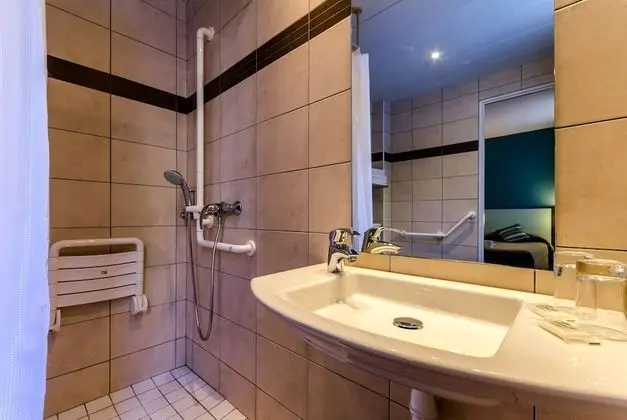 Classic Tek Büyük Yataklı Oda