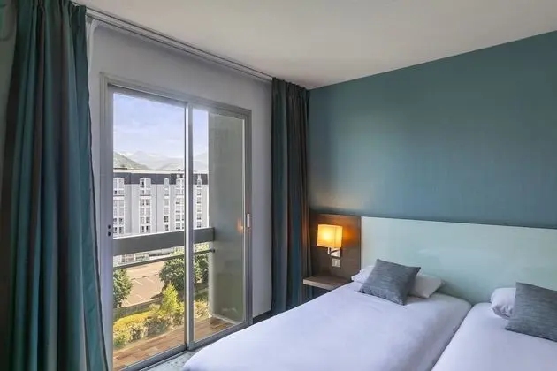 İki Ayrı Yataklı Oda, Dağ Manzaralı