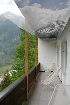 Panoramic Tek Büyük Yataklı Oda, Balkon, Dağ Manzaralı (Small)
