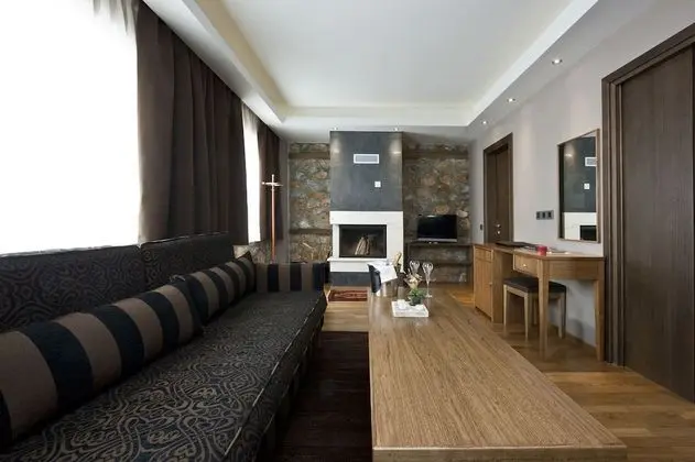 Family Dağ Evi