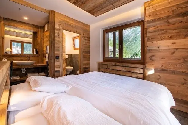 Tek Büyük Yataklı Oda (Mason Miramonti)