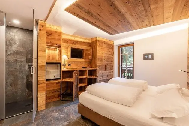 Tek Büyük Yataklı Oda (Mason Miramonti)