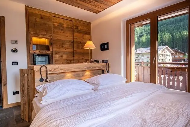 Tek Büyük Yataklı Oda (Mason Miramonti)