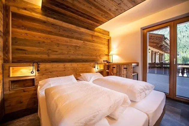 Tek Büyük Yataklı Oda (Mason Miramonti)