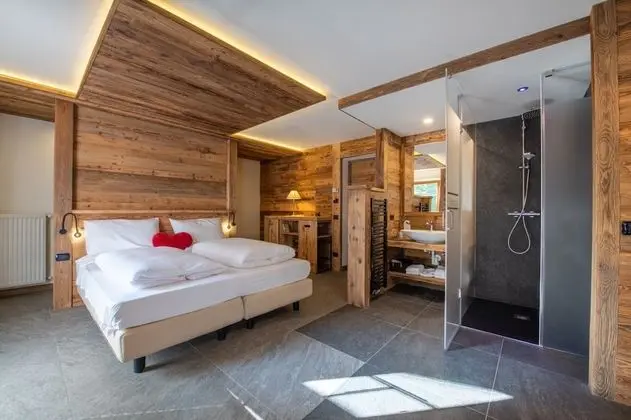 Tek Büyük Yataklı Oda (Mason Miramonti)