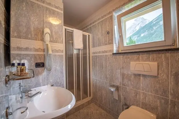 Tek Büyük Yataklı Oda (Mason Miramonti)