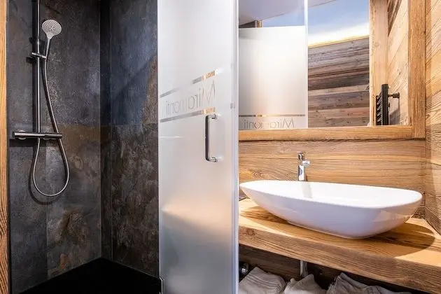 Tek Büyük Yataklı Oda (Mason Miramonti)