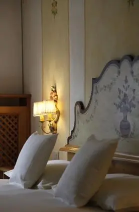 Classic Tek Büyük veya İki Ayrı Yataklı Oda