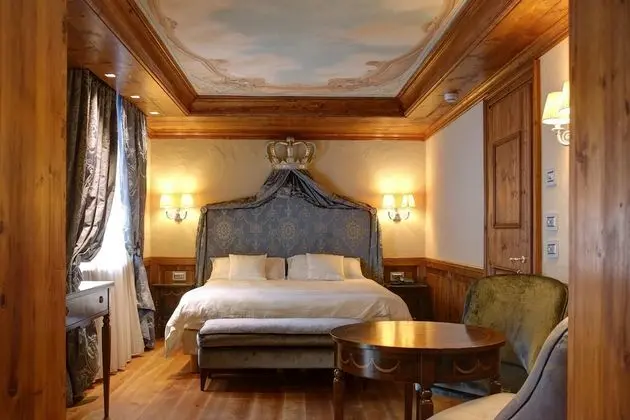 Romantic Tek Büyük veya İki Ayrı Yataklı Oda